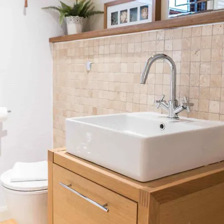 Vakantiehuis Pass The Keys Lovely Lakeland With Private Parking *